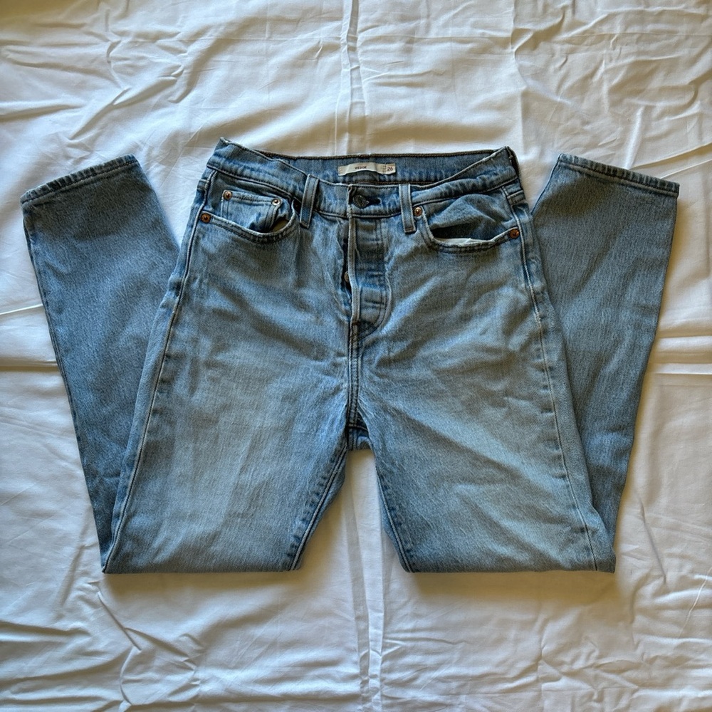 Levi’s Wedgie Jeans